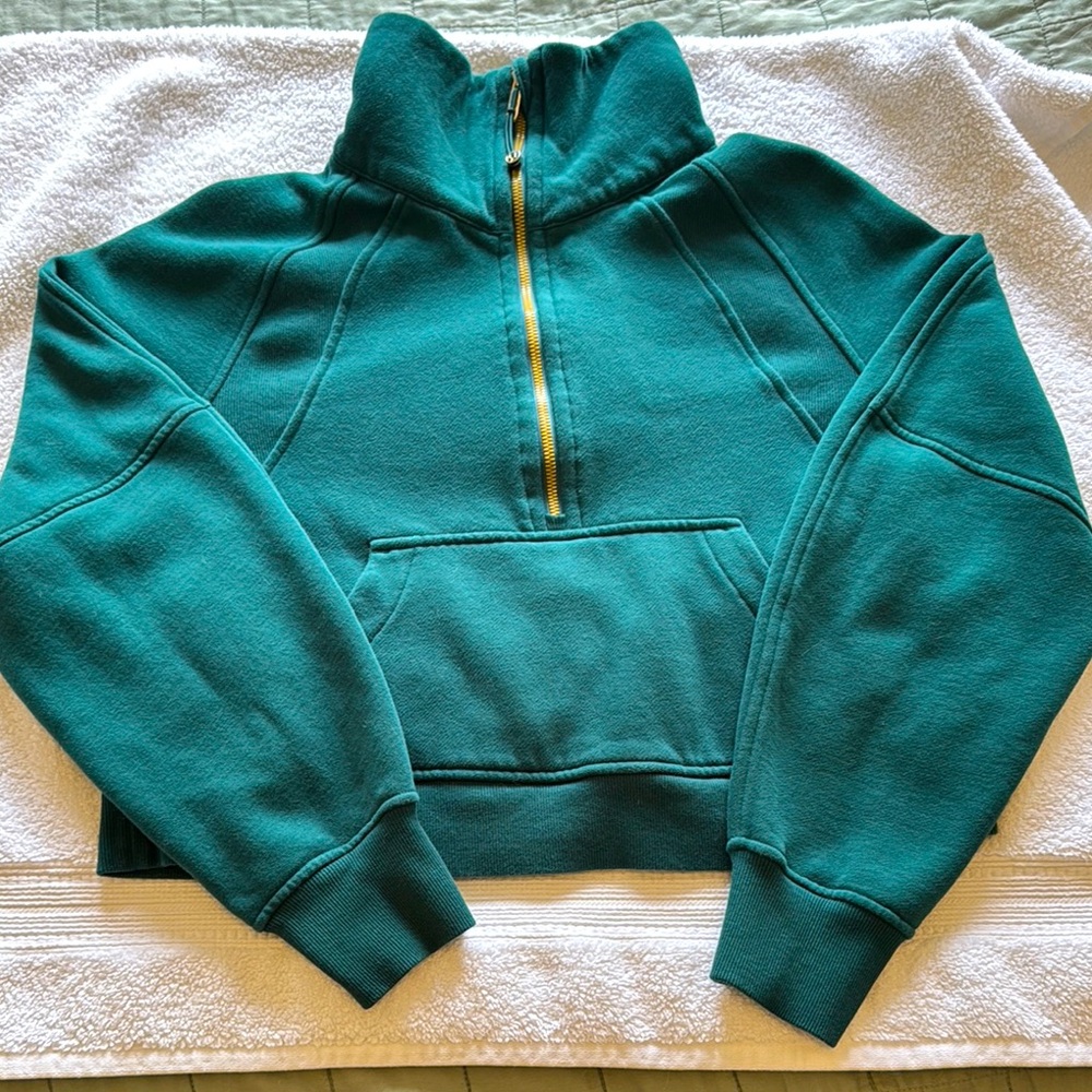 Lululemon Teal Half-Zip Pullover Sweatshirt. Excellent condition. XS/S.